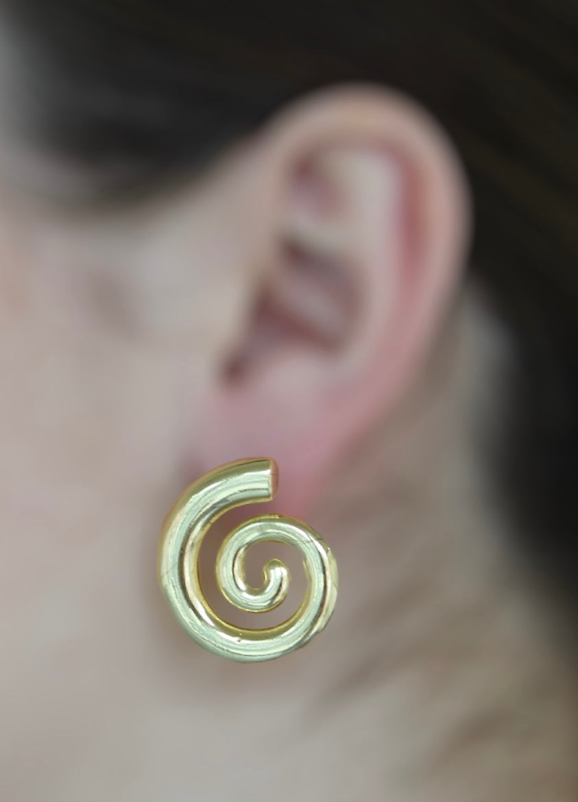 Big Snail Studs
