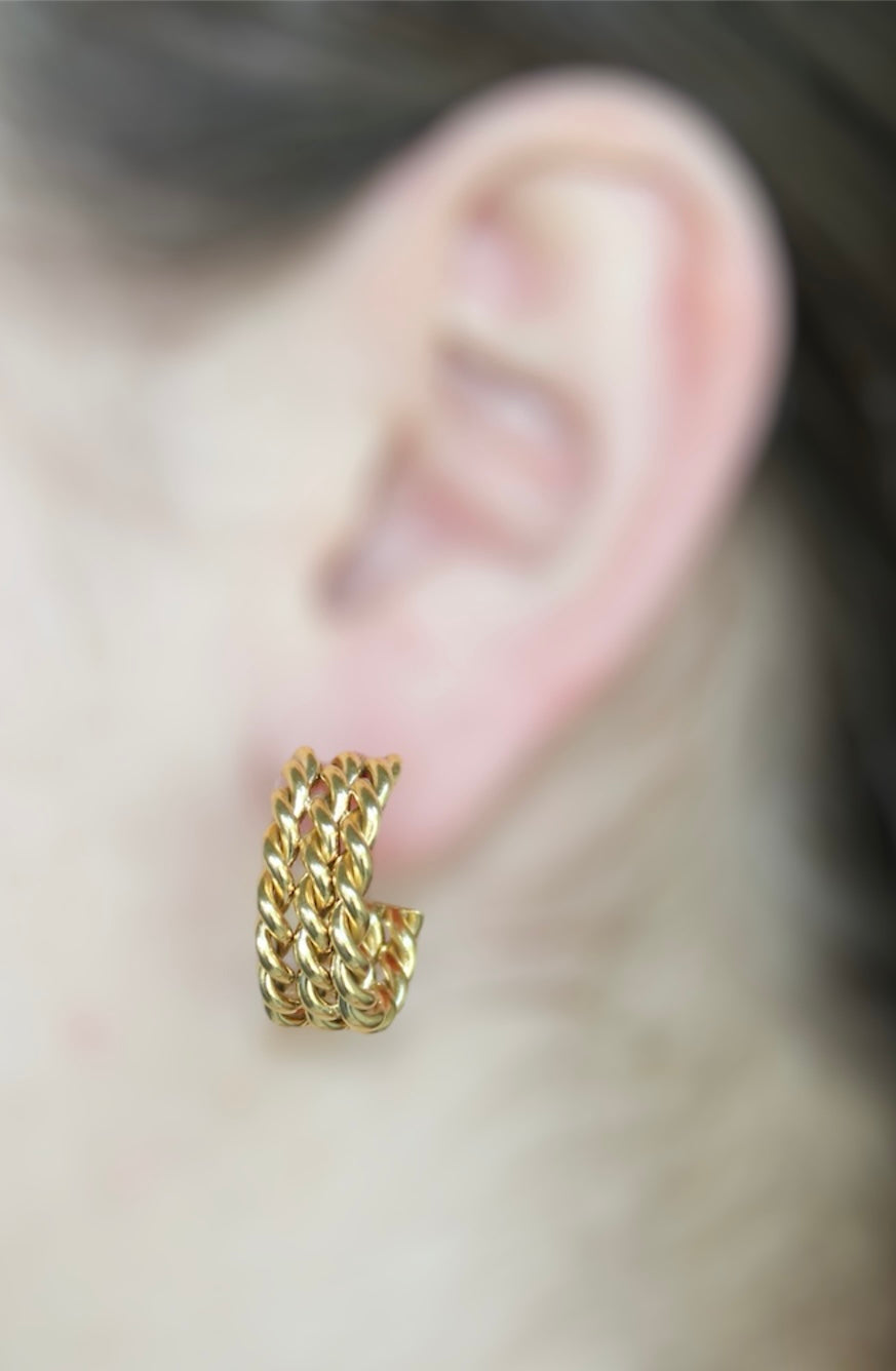 Triple Twisted Half Hoops