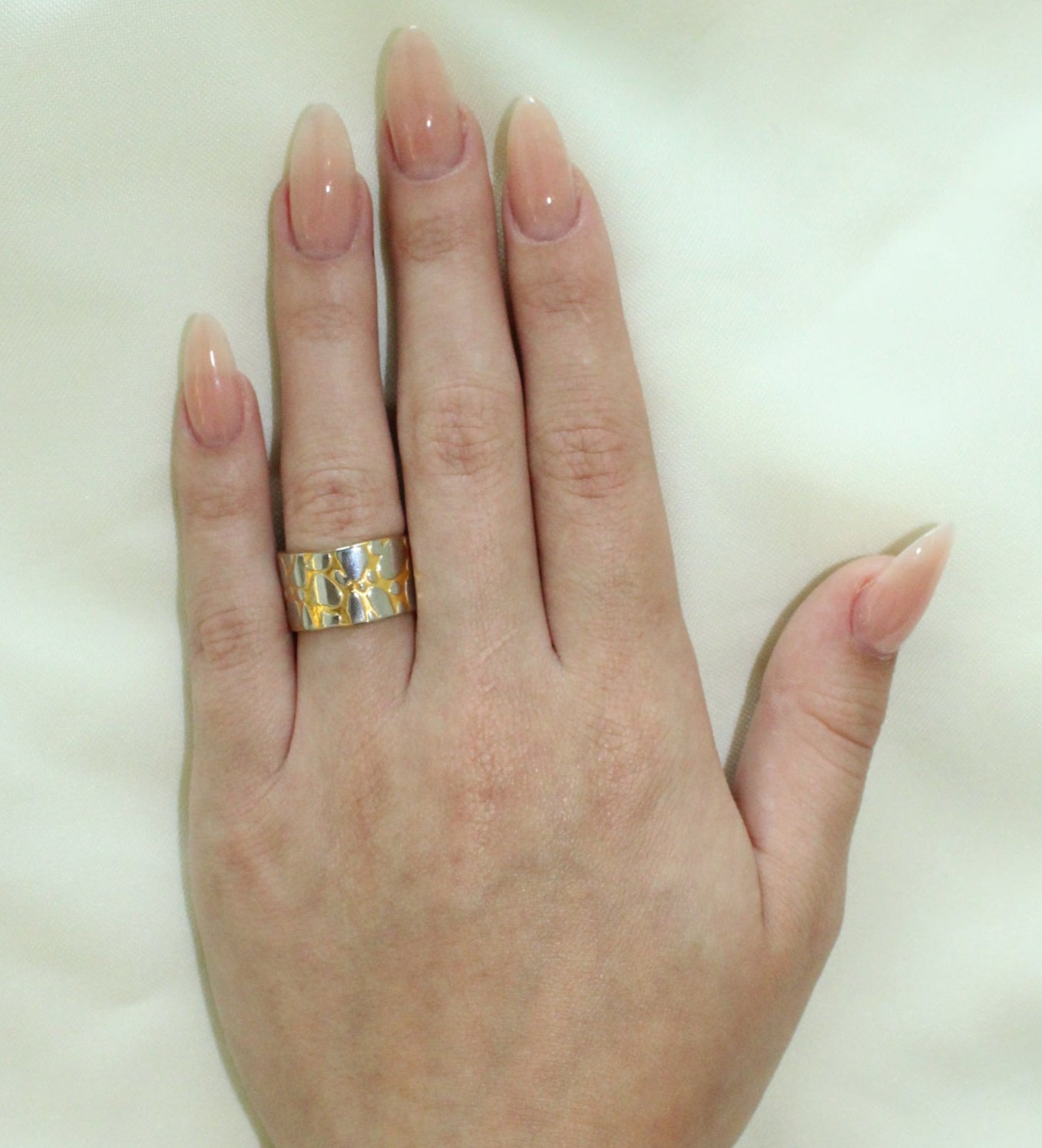 Bicolor Animal Print